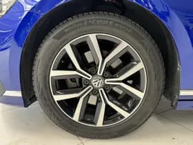 Volkswagen Passat thumbnail 23