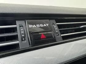 Volkswagen Passat thumbnail 32