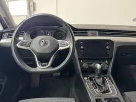 Volkswagen Passat thumbnail 10