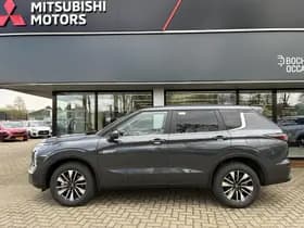 Mitsubishi Outlander thumbnail 2