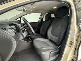 Renault Captur thumbnail 11