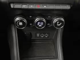 Renault Captur thumbnail 13