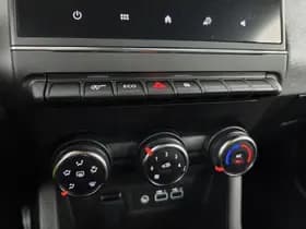 Renault Clio thumbnail 14