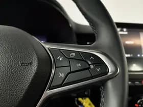 Renault Clio thumbnail 23