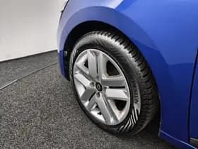 Renault Clio thumbnail 28
