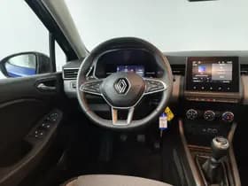 Renault Clio thumbnail 10