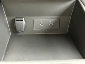 Mitsubishi Grandis thumbnail 17