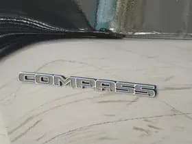 Jeep Compass thumbnail 37