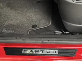 Renault Captur thumbnail 35