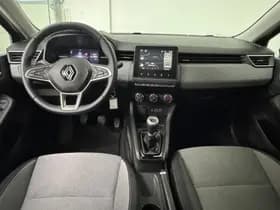 Renault Clio thumbnail 3