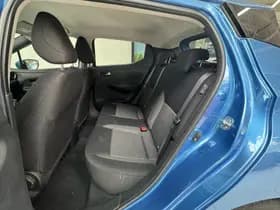 Nissan Micra thumbnail 12