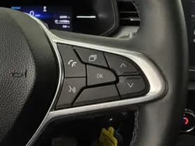 Renault Clio thumbnail 19