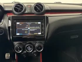 Suzuki Swift thumbnail 11