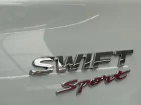 Suzuki Swift thumbnail 16