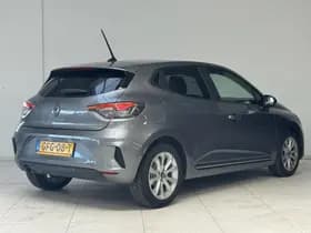 Renault Clio thumbnail 2
