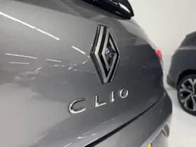 Renault Clio thumbnail 30