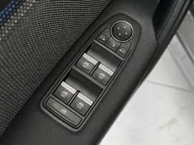 Renault Captur thumbnail 19