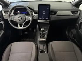 Renault Captur thumbnail 3