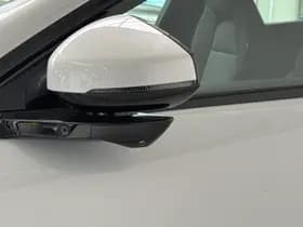 Polestar 4 thumbnail 39