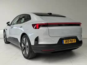 Polestar 4 thumbnail 6