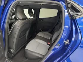 Renault Clio thumbnail 31