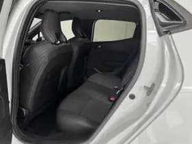 Renault Clio thumbnail 36