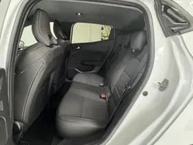 Renault Clio thumbnail 9