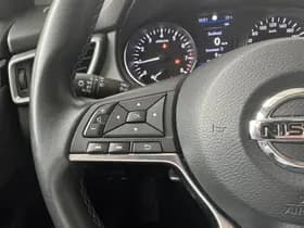Nissan Qashqai thumbnail 16