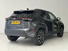 Toyota Yaris Cross thumbnail 2