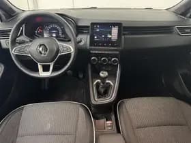 Renault Clio thumbnail 3