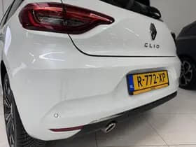 Renault Clio thumbnail 32