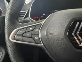 Renault Clio thumbnail 21