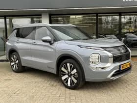 Mitsubishi Outlander thumbnail 7
