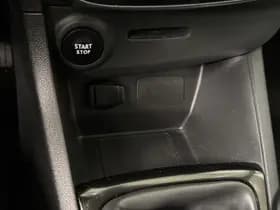 Renault Clio thumbnail 35