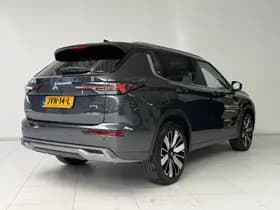 Mitsubishi Outlander thumbnail 2