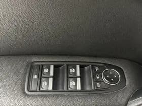 Renault Captur thumbnail 14