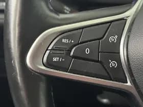 Renault Captur thumbnail 15