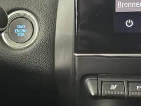 Renault Captur thumbnail 25