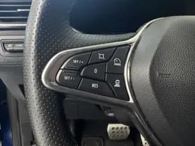 Renault Captur thumbnail 16