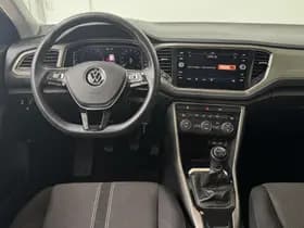 Volkswagen T-Roc thumbnail 11
