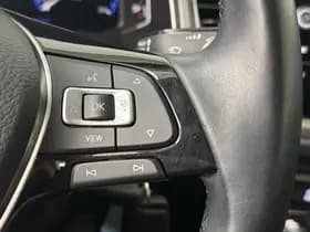 Volkswagen T-Roc thumbnail 18