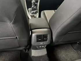 Volkswagen T-Roc thumbnail 25