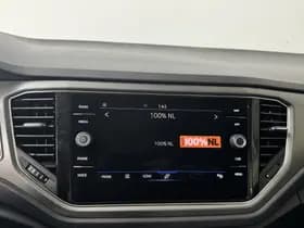 Volkswagen T-Roc thumbnail 31