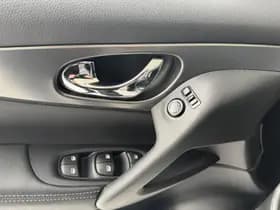 Nissan Qashqai thumbnail 16