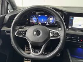 Volkswagen Golf thumbnail 16