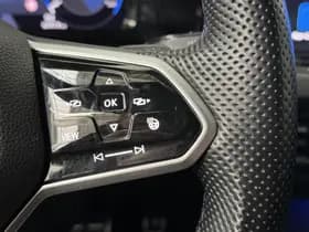 Volkswagen Golf thumbnail 20