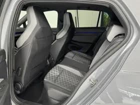 Volkswagen Golf thumbnail 36