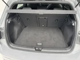 Volkswagen Golf thumbnail 9