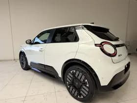 Nissan Micra thumbnail 4