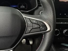 Renault Clio thumbnail 16